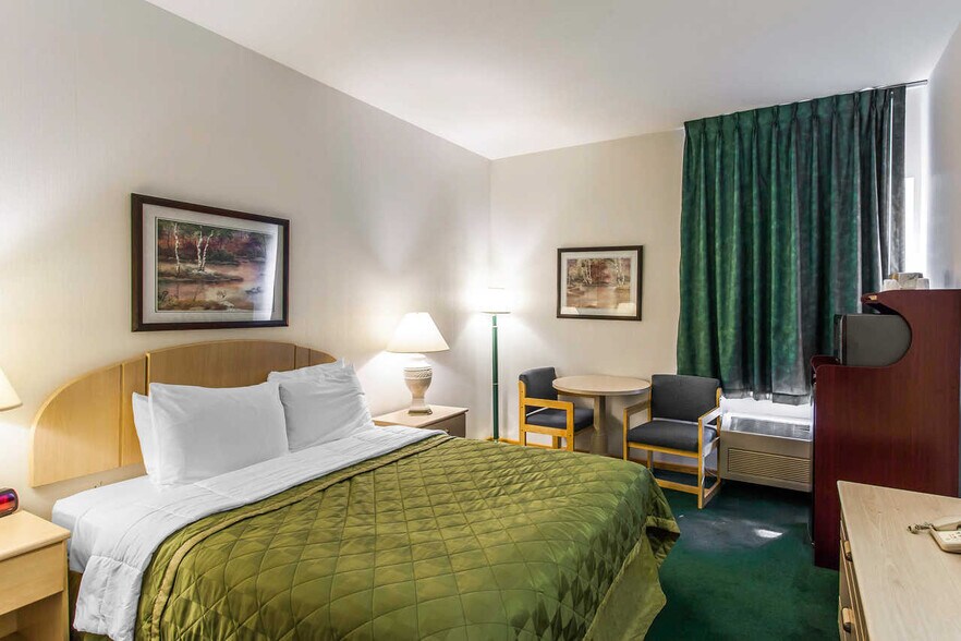 More Photos Of 3710 Meridian St, Bellingham Hospitality For Sale