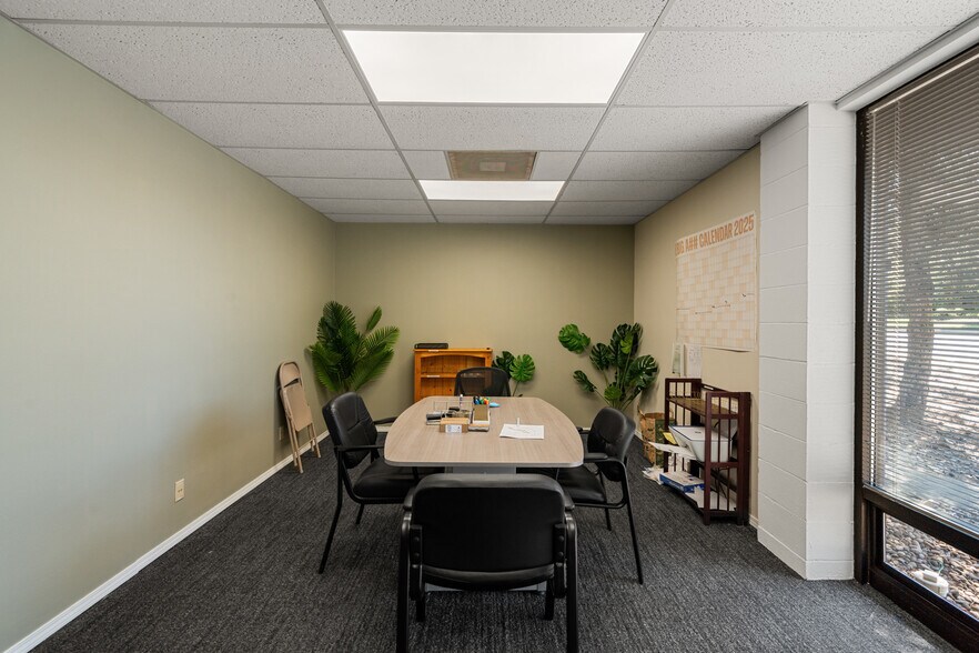 More Photos Of 710 Jefferson Ave, Ashland Light Manufacturing For Sale