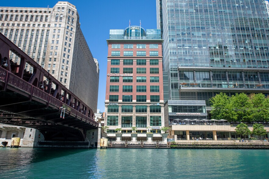 Primary Photo Of 325 N Wells St, Chicago Office For Lease