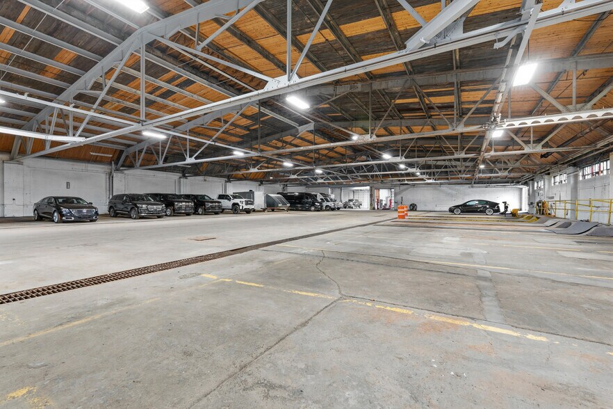 More Photos Of 701 Hiawatha Blvd E, Syracuse Warehouse For Sale