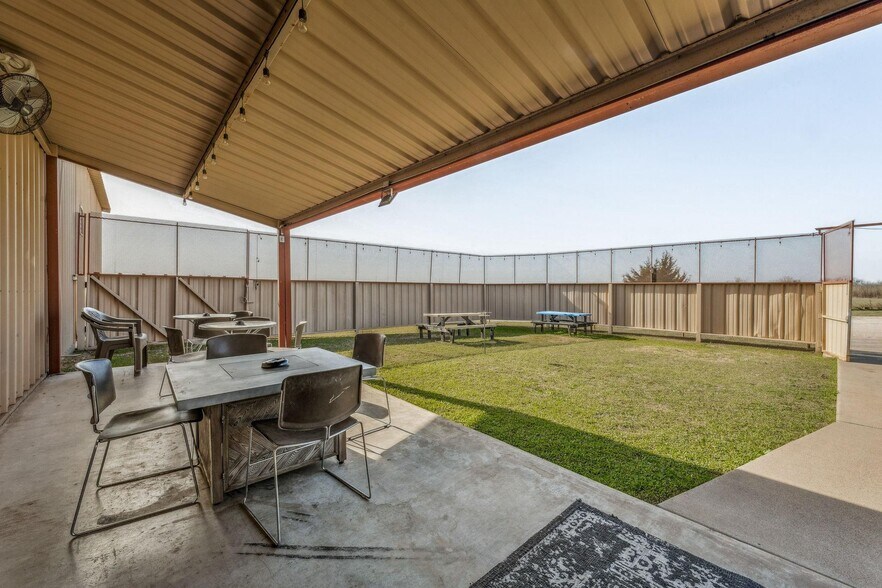 More Photos Of 3261 FM 933, Whitney Restaurant For Sale
