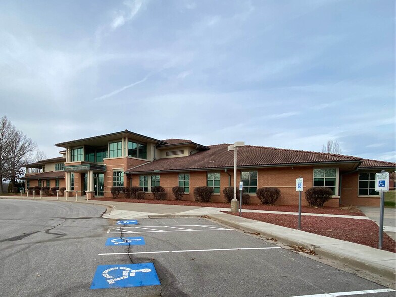 Primary Photo Of 4901 NE Lakewood Way, Lee's Summit Office For Sale