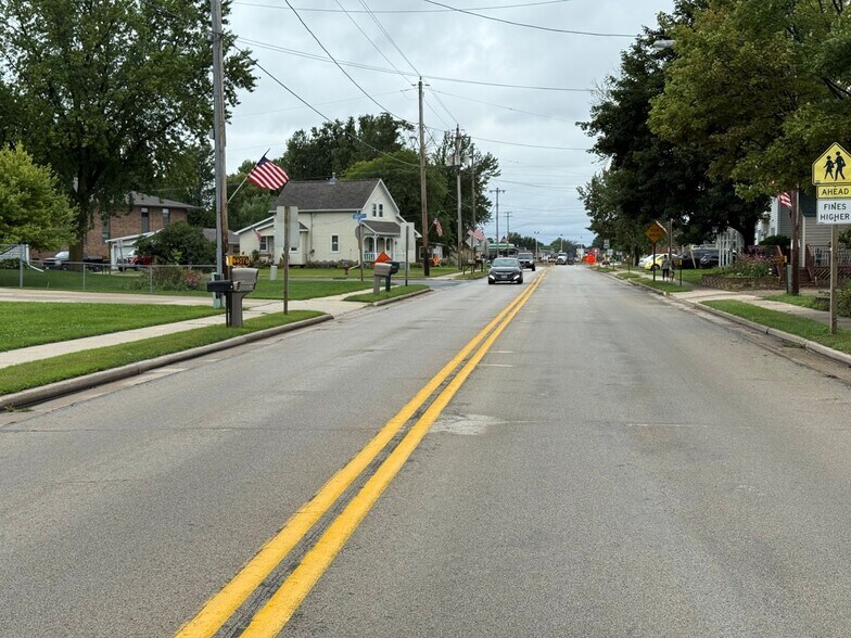 More Photos Of N4080 Hwy E, Freedom Office For Sale