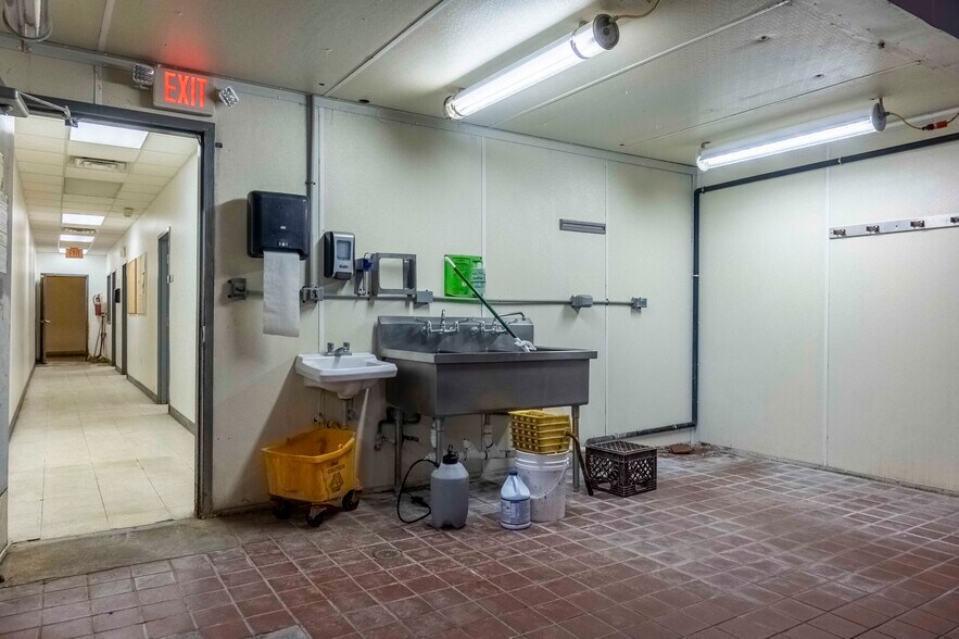 More Photos Of 1 Rooster Way, Barry Industrial For Sale