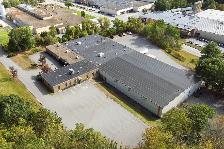 More Photos Of 154 Pioneer Dr, Leominster Industrial For Sale