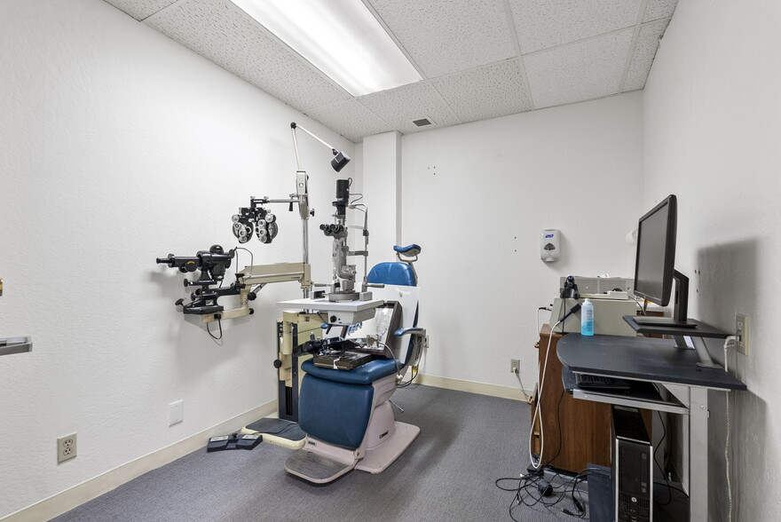 More Photos Of 2480-2482 Mission St, San Francisco Medical For Lease