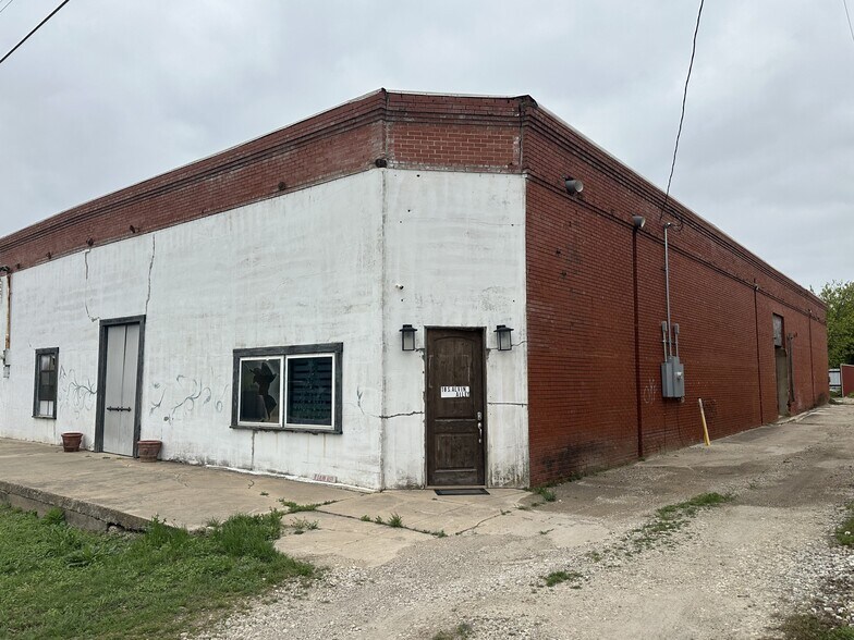 Primary Photo Of 18 S Alvin Ailey St, Rogers Freestanding For Sale