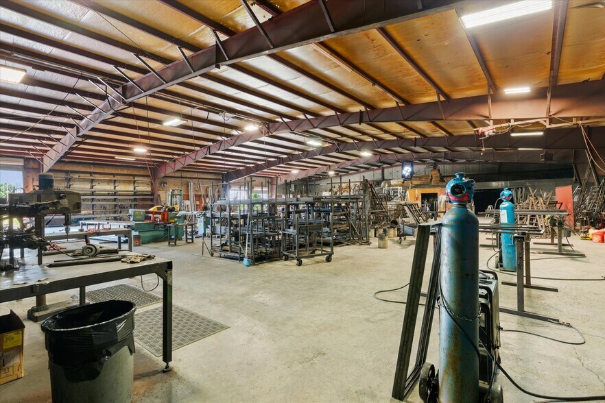 More Photos Of 3744 Lake Katherine Rd, Tunnel Hill Warehouse For Sale