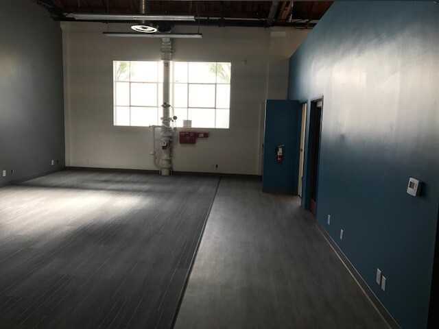 Primary Photo Of 3221 Hutchison Ave, Los Angeles Office For Lease