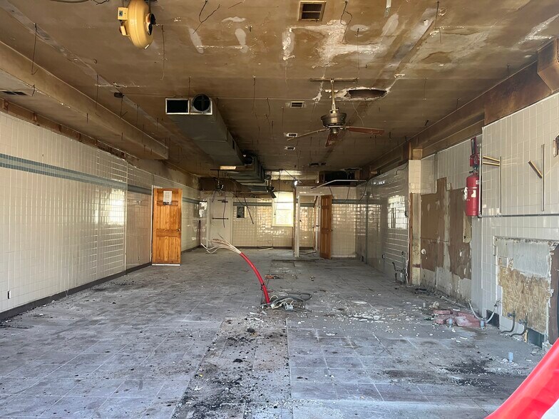 More Photos Of 1180 Easton Rd, Abington Storefront Retail Office For Sale