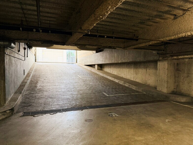 More Photos Of 1155 Market St, San Francisco Office For Sale
