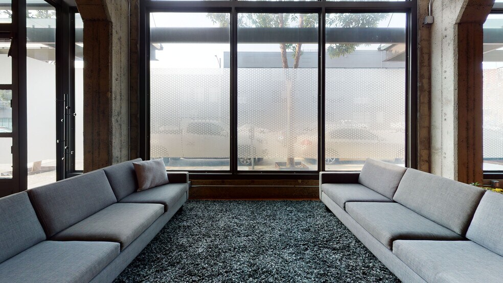 More Photos Of 325 9th St, San Francisco Office For Sale