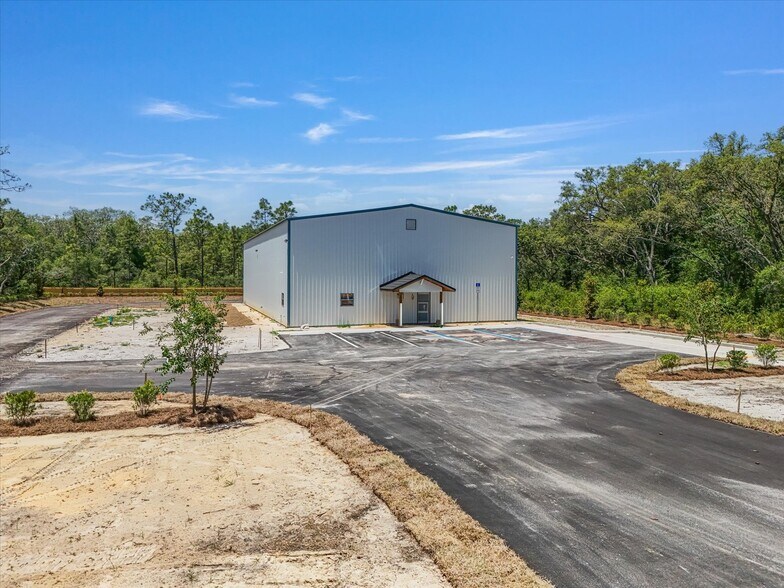 More Photos Of 8037 Treiman Blvd, Webster Warehouse For Sale