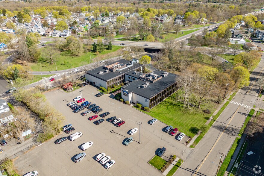 More Photos Of 111 Grant Ave, Endicott Office For Sale