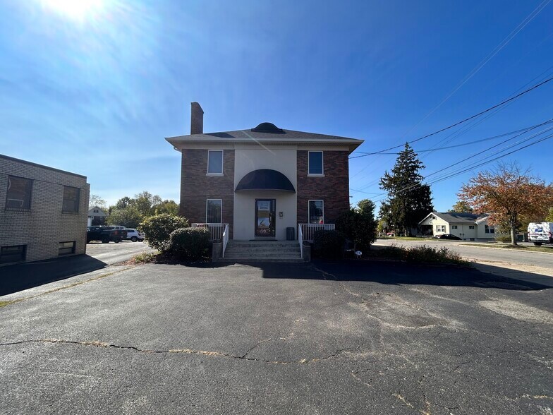 More Photos Of 4997 Glenway Ave, Cincinnati Office For Sale