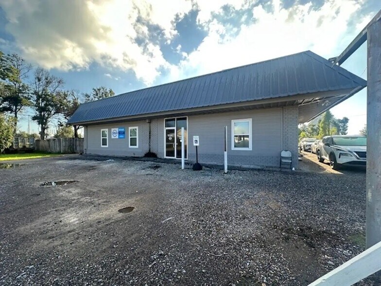 More Photos Of 720 Good Hope St, Norco Industrial For Lease