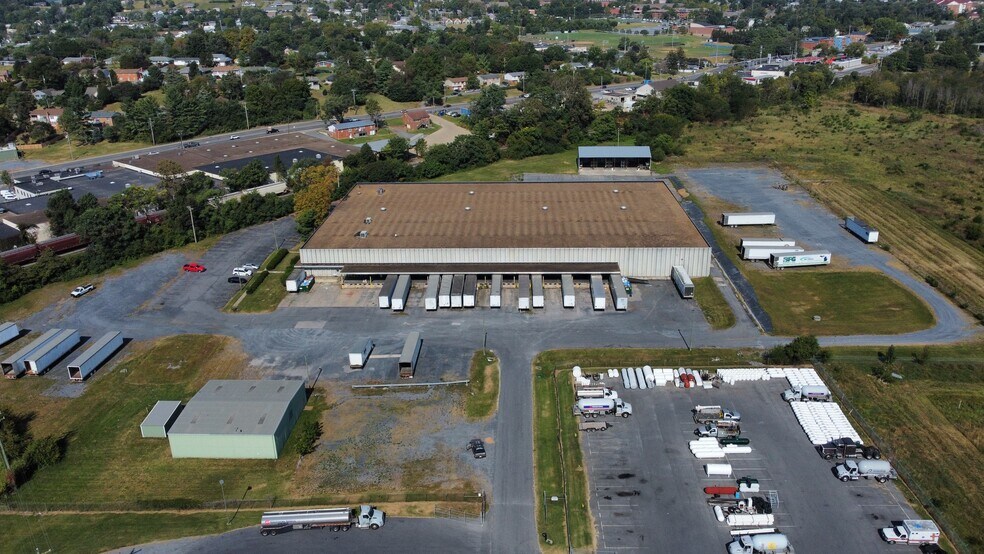 More Photos Of 961 N Liberty St, Harrisonburg Industrial For Lease