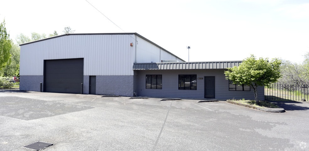 Primary Photo Of 4001 SE Roethe Rd, Milwaukie Warehouse For Sale
