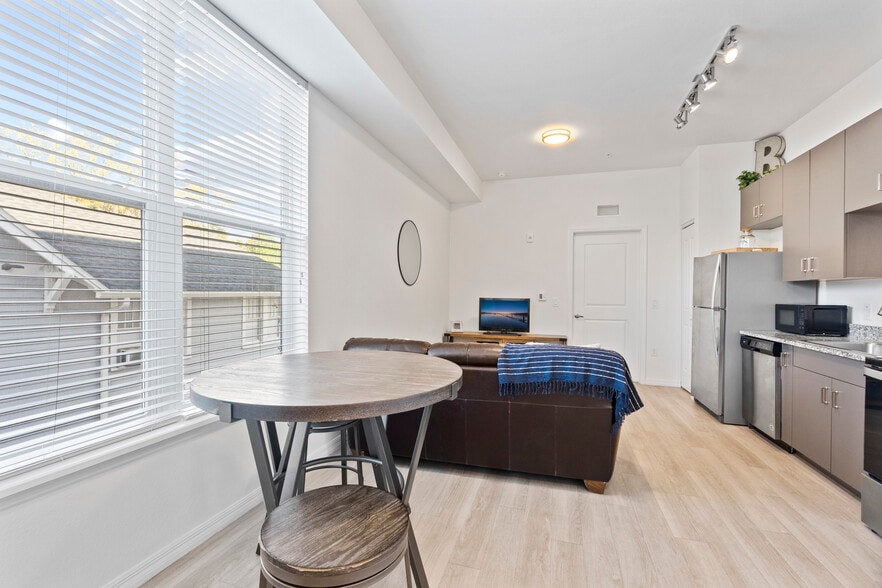 More Photos Of , Lakeland Multifamily For Sale