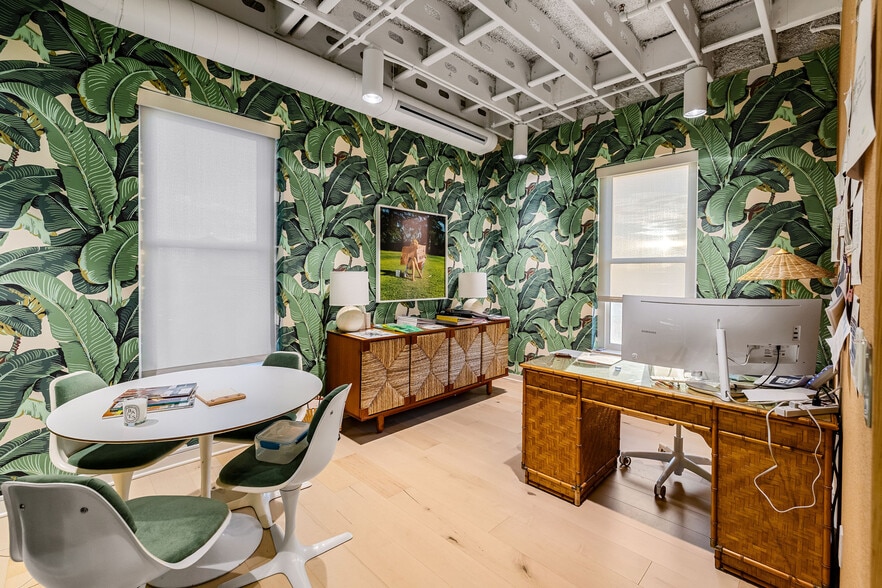 More Photos Of 125 W Central Ave, Bentonville Office For Sale