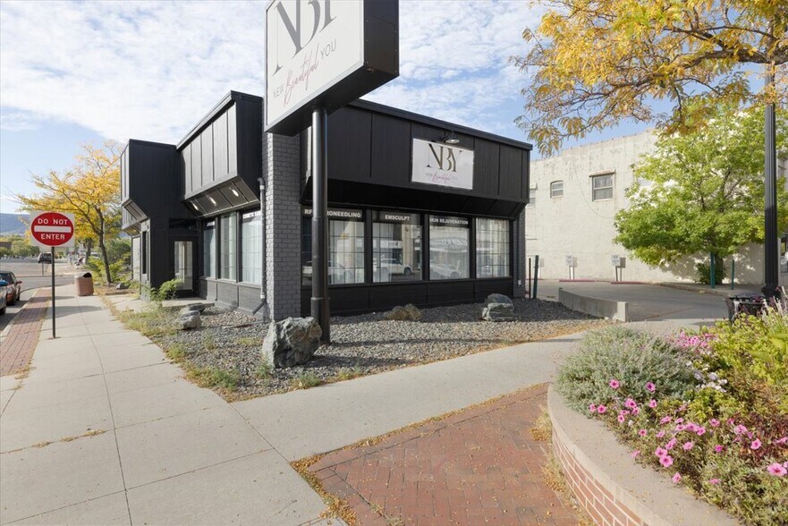 More Photos Of 204 S Durbin St, Casper Flex For Lease