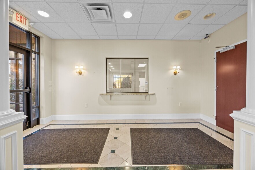 More Photos Of 2223 Hemby Ln, Greenville Medical For Sale