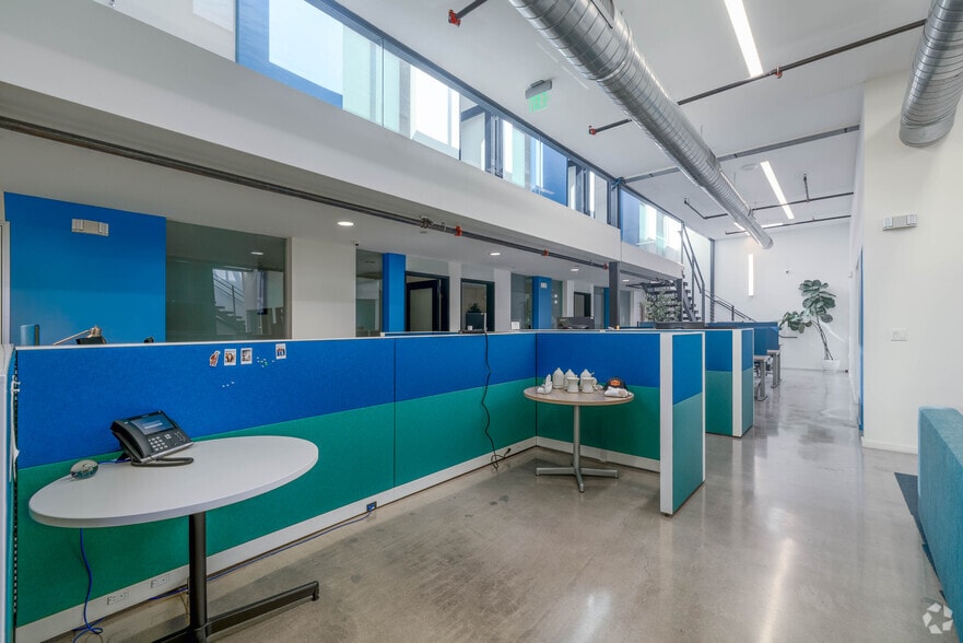 More Photos Of 5285 W Washington Blvd, Los Angeles Loft Creative Space For Sale