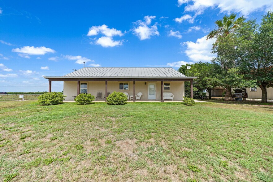 More Photos Of 14221 FM 2790, La Coste Warehouse For Sale