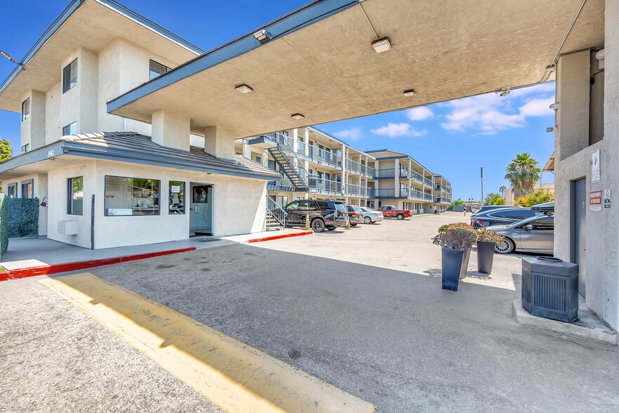 More Photos Of 8062 Garden Grove Blvd, Garden Grove Hotel For Sale
