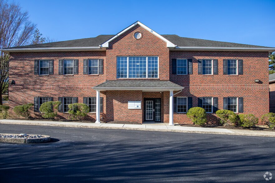 More Photos Of 630 Fitzwatertown Rd, Willow Grove Medical For Lease