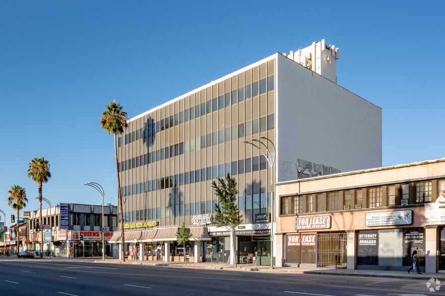 More Photos Of 6320 Van Nuys Blvd, Van Nuys Office For Lease