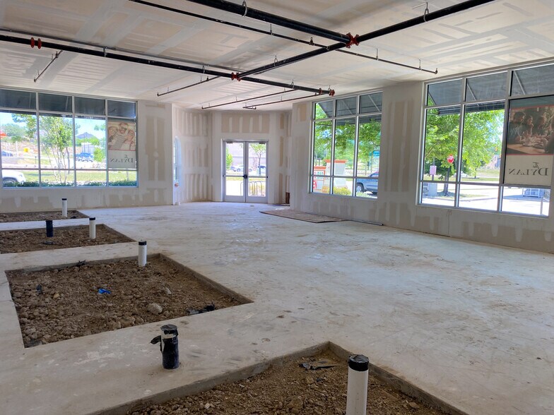 More Photos Of 5344 Sycamore School Rd, Fort Worth Apartments For Lease