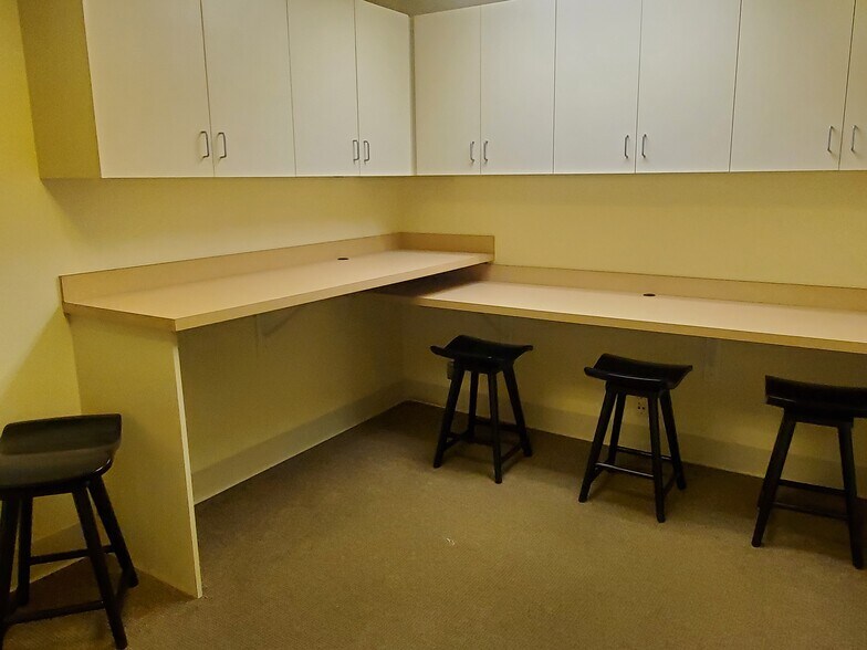 More Photos Of 258 E 10th Ave, Eugene Office For Lease