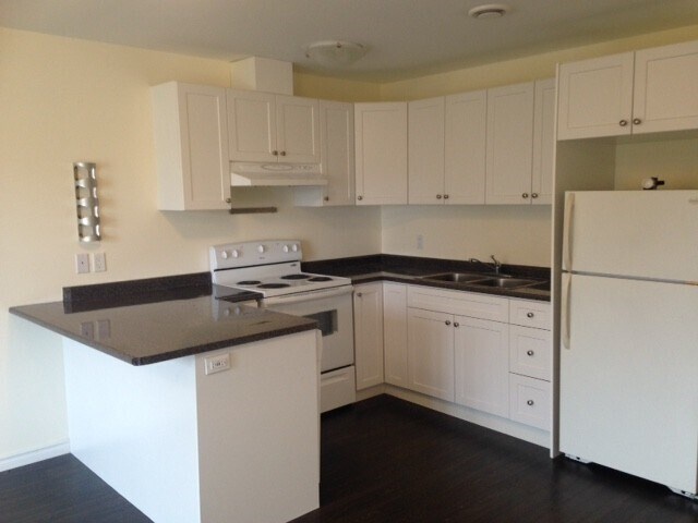 More Photos Of 2851 Kingston Rd, Toronto Storefront Retail Residential For Lease