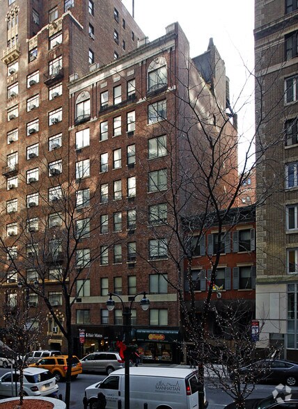 More Photos Of 114 E 40th St, New York Apartments For Lease