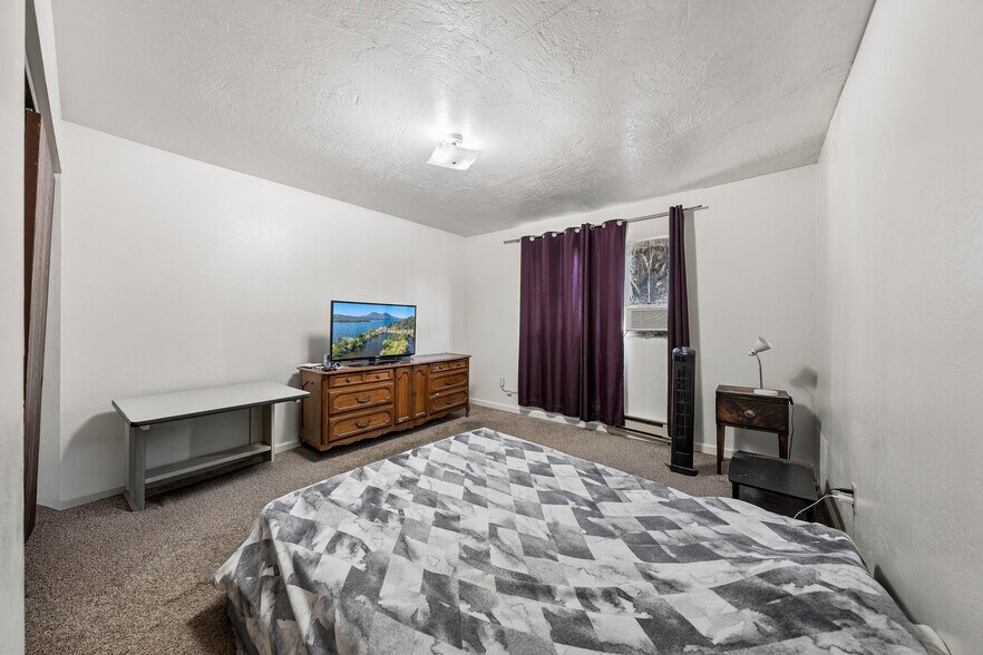 More Photos Of 4584 S Terrace Ave, Lakeport Apartments For Sale