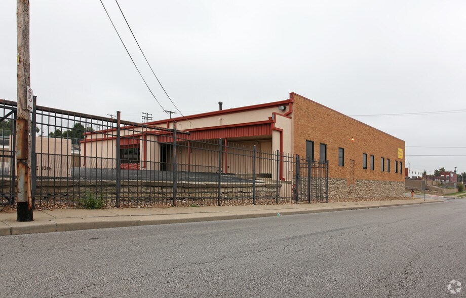 Primary Photo Of 1120 E 13th St, Kansas City Warehouse For Lease
