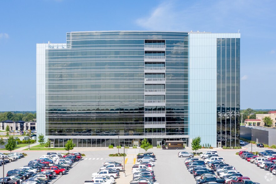 More Photos Of 5100 W JB Hunt Dr, Rogers Office For Lease