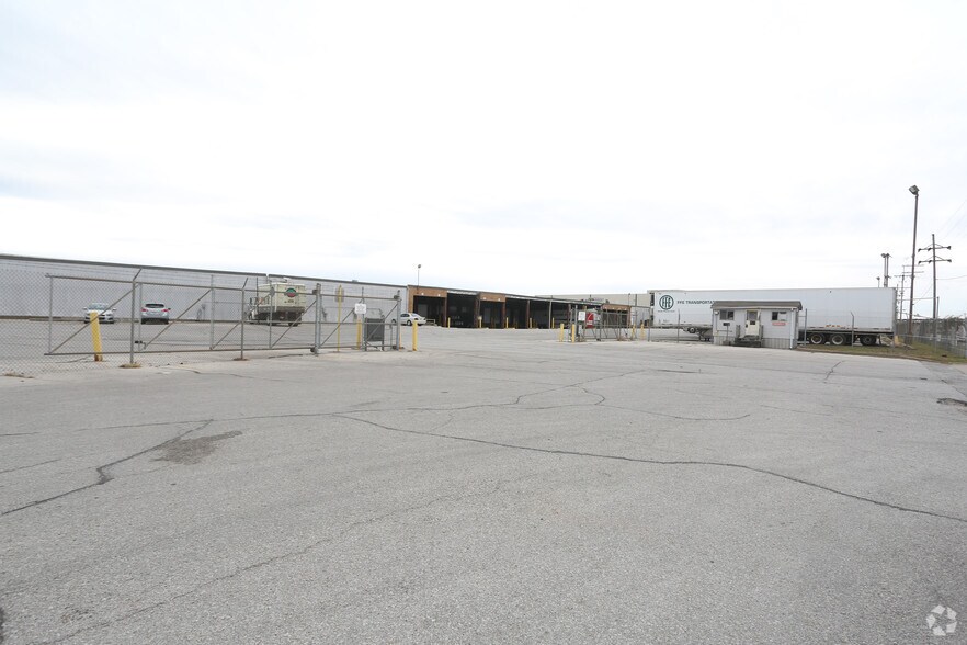 More Photos Of 1601 Fairfax Tfwy, Kansas City Refrigeration Cold Storage For Lease