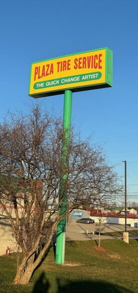 More Photos Of 907 N Steinhagen Rd, Warrenton Auto Repair For Sale