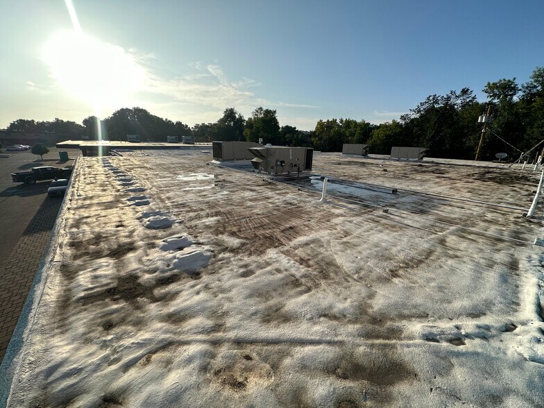 More Photos Of 1250 4th Ave NW, Minot Storefront For Lease