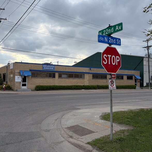 More Photos Of 2201-2207 N 2nd St, Minneapolis Light Manufacturing For Sale