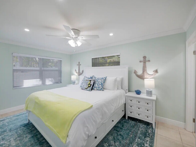 More Photos Of 101 Sandal Ln, Palm Beach Shores Apartments For Sale