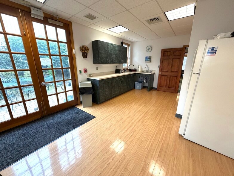 More Photos Of 22 S 2nd St, Emmaus Loft Creative Space For Lease