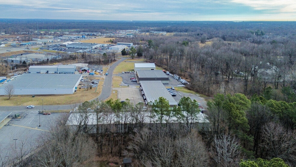 More Photos Of 3530 Park Plaza Rd, Paducah Flex For Lease