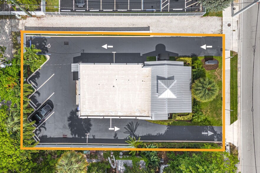 More Photos Of 320 Davie Blvd, Fort Lauderdale Office For Sale