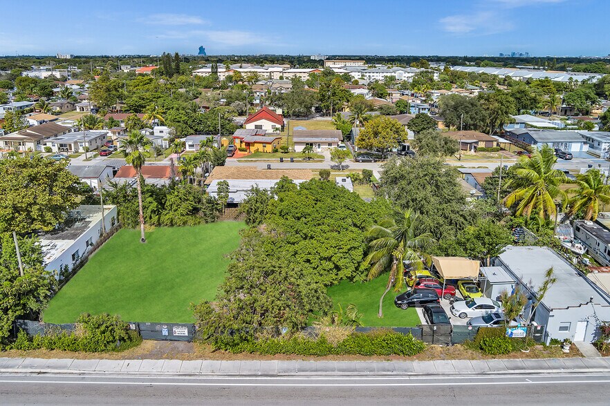 More Photos Of 5337-5401 Pembroke Rd, Hollywood Office Residential For Sale