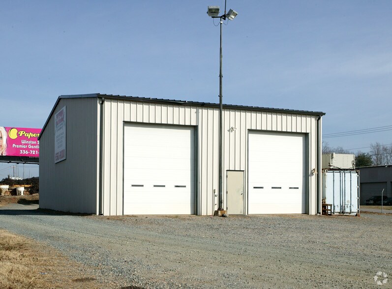 More Photos Of 3120 Starlight Dr, Winston-Salem Warehouse For Lease