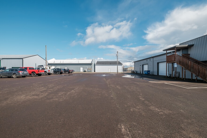 More Photos Of 1131 S Commercial Way SE, Albany Warehouse For Sale