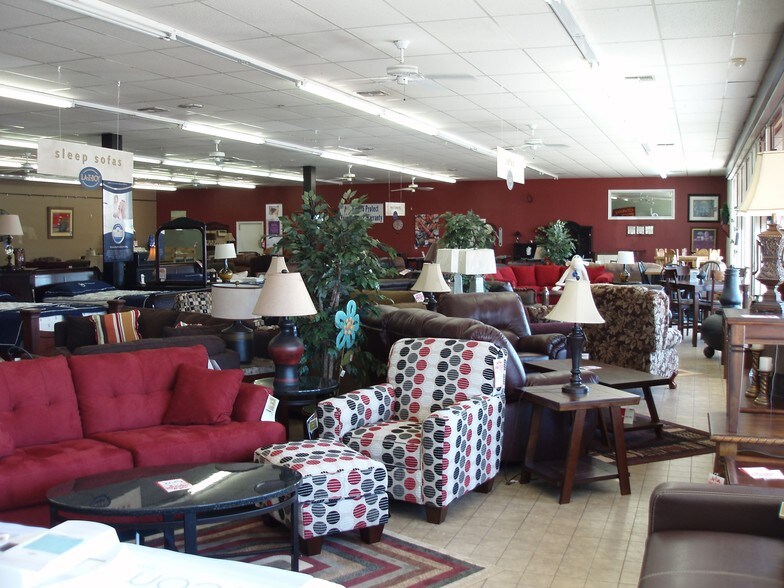 More Photos Of 428 N Gun Barrel Ln, Gun Barrel City Restaurant For Sale